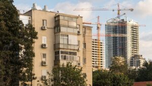 בניין מגורים ותוכניות אדריכליות בפרויקט פינוי בינוי