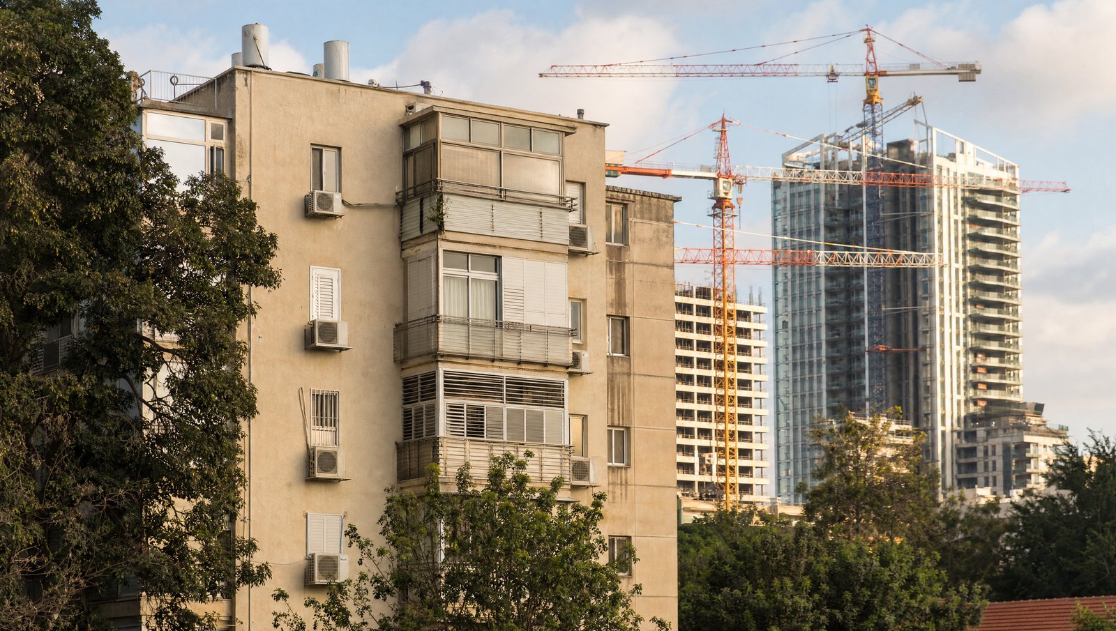 בניין מגורים ותוכניות אדריכליות בפרויקט פינוי בינוי